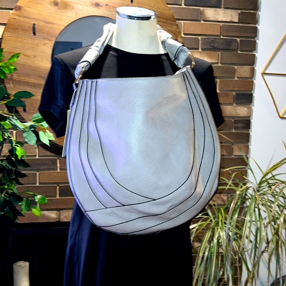 Le Miel Handbags - Le Miel Crossbody Purse!🩶